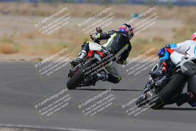 media/Sep-11-2022-SoCal Trackdays (Sun) [[81b7e951af]]/Turn 5 (1110am)/